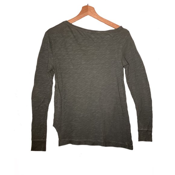 Anthropologie long sleeve tee - Picture 2 of 5